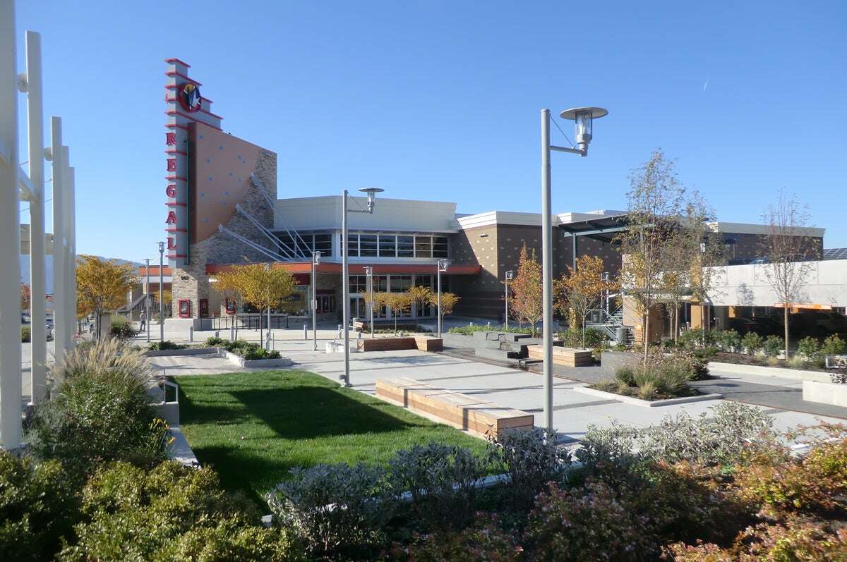 GrandRidgePlaza-FreshLook-Placemaking-GreenSpace